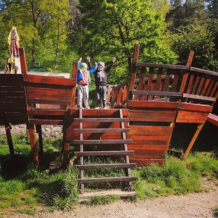 Lesni Restaurace Harrachovka Hotell Tábor Exteriör bild